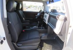 2012 Toyota FJ Cruiser - Thumbnail 22