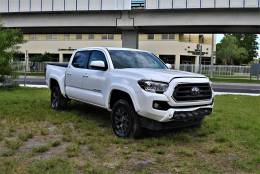 Picture of 2022 Toyota Tacoma 4WD