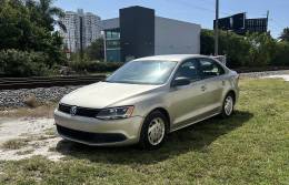 Picture of 2013 Volkswagen Jetta