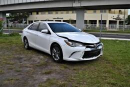 Picture of 2016 Toyota Camry