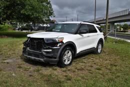 Picture of 2020 Ford Explorer