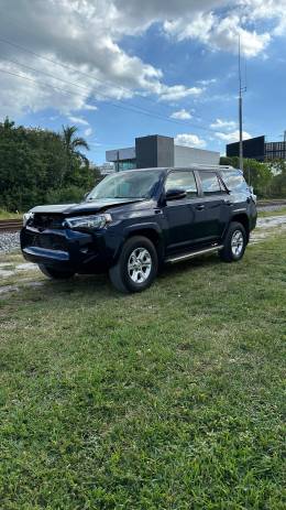 Picture of 2017 Toyota 4Runner