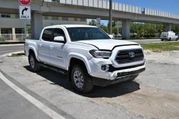 Picture of 2017 Toyota Tacoma