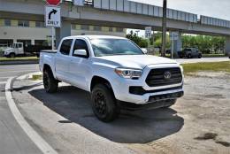 Picture of 2018 Toyota Tacoma