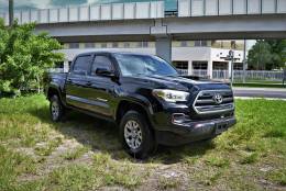 Picture of 2016 Toyota Tacoma