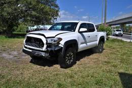 Picture of 2021 Toyota Tacoma