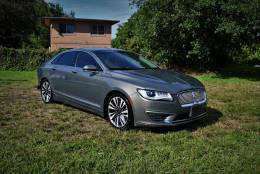 Picture of 2017 Lincoln MKZ