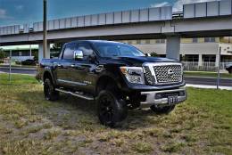 Picture of 2017 Nissan Titan