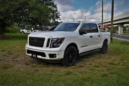 Picture of 2019 Nissan Titan