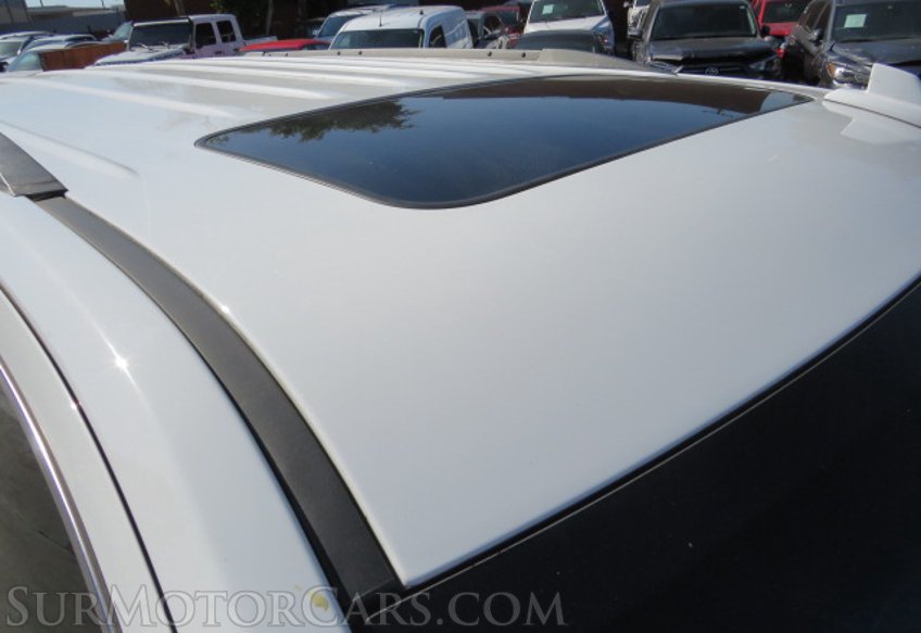 2017 GMC Yukon - Image 14