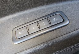 2017 GMC Yukon - Image 51