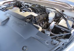 2017 GMC Yukon - Image 59