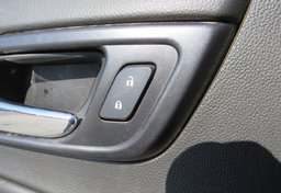 2017 GMC Yukon - Image 50