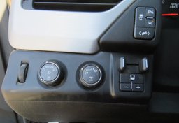 2017 GMC Yukon - Image 49