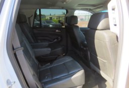 2017 GMC Yukon - Image 29