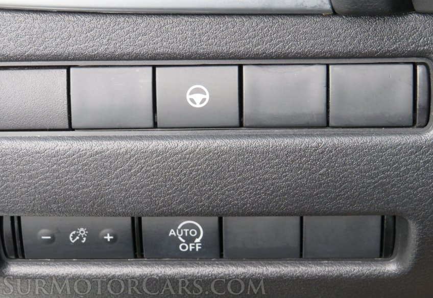 2023 Nissan Rogue - Image 40