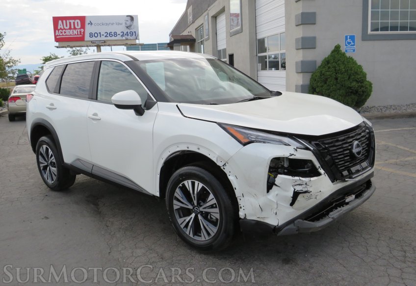 2023 Nissan Rogue - Image 2