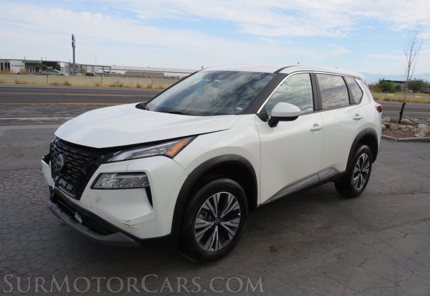 2023 Nissan Rogue - Image 3