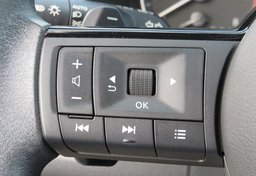 2023 Nissan Rogue - Image 37