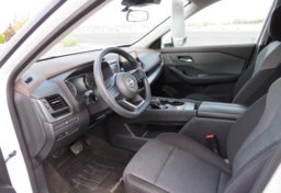 2023 Nissan Rogue - Image 25