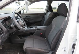 2023 Nissan Rogue - Image 27