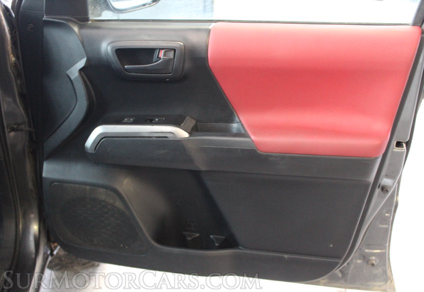 2017 Toyota Tacoma 4x4 SR V6 - Image 43