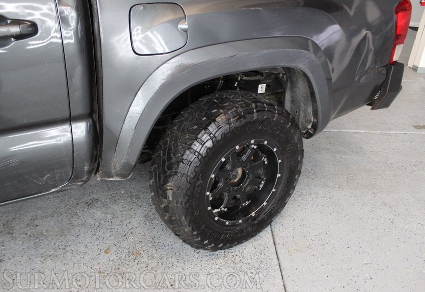 2017 Toyota Tacoma 4x4 SR V6 - Image 46