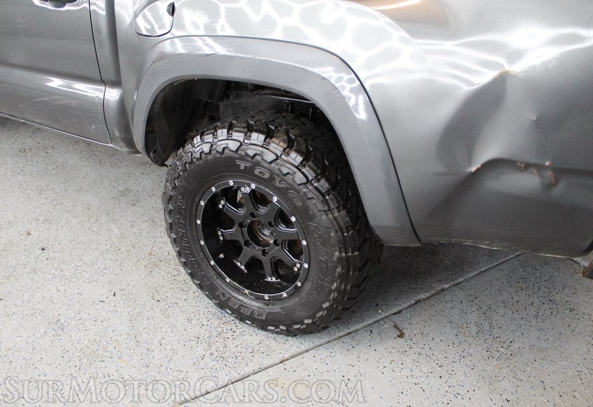 2017 Toyota Tacoma 4x4 SR V6 - Image 45