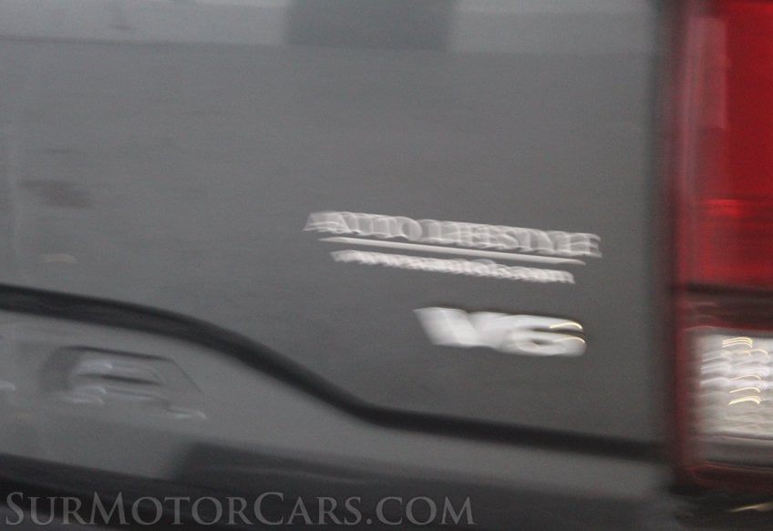 2017 Toyota Tacoma 4x4 SR V6 - Image 20