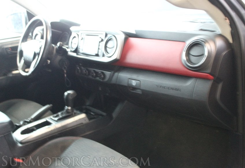 2017 Toyota Tacoma 4x4 SR V6 - Image 24