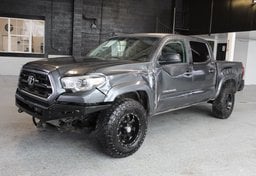 2017 Toyota Tacoma 4x4 SR V6 - Image 4