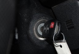 2017 Toyota Tacoma 4x4 SR V6 - Image 38