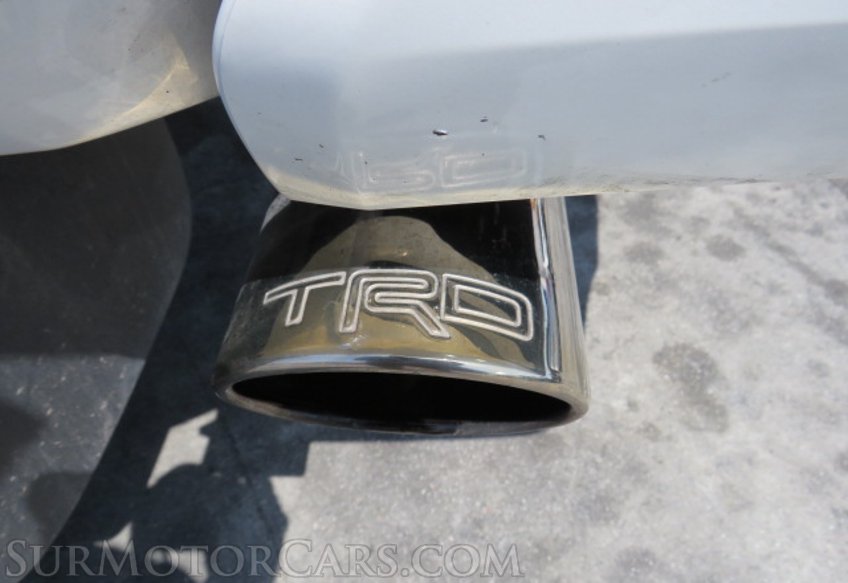 2017 Toyota Tundra 4WD - Image 21