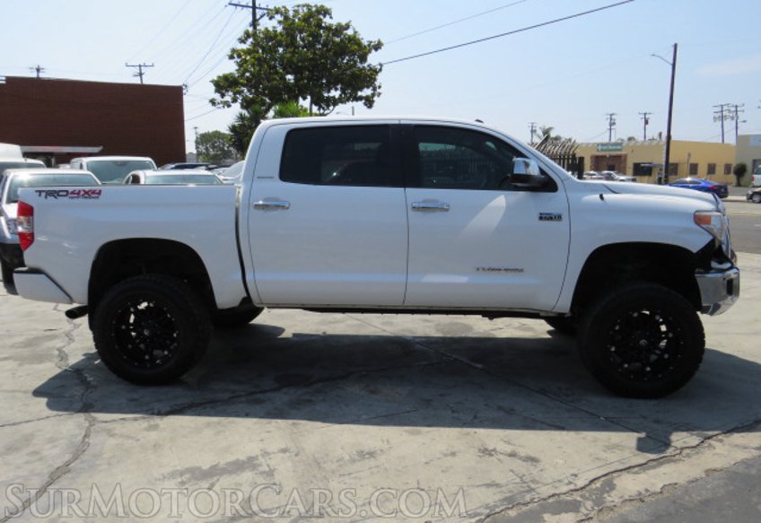 2017 Toyota Tundra 4WD - Image 12