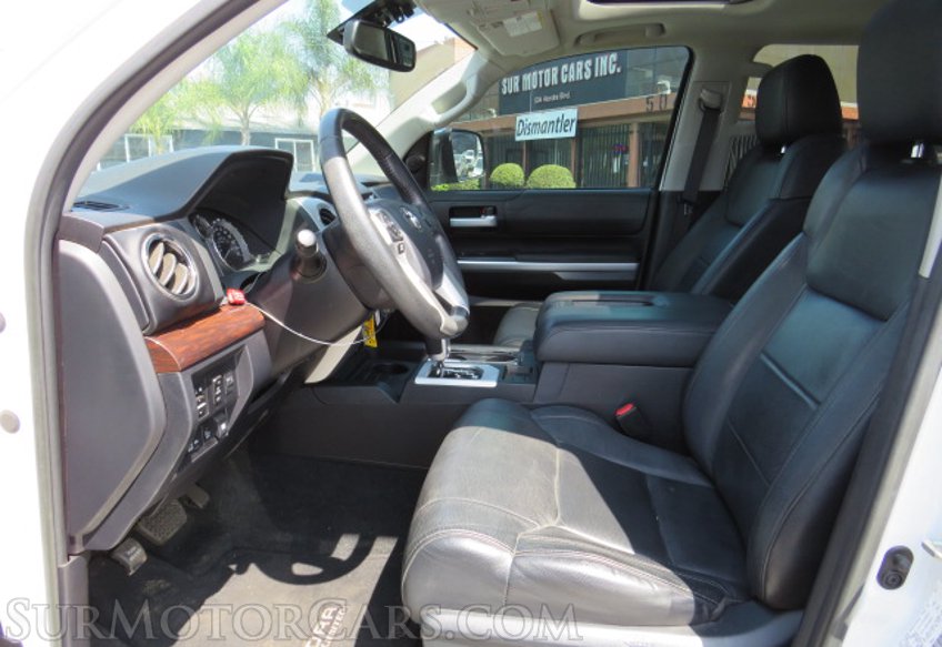 2017 Toyota Tundra 4WD - Image 32