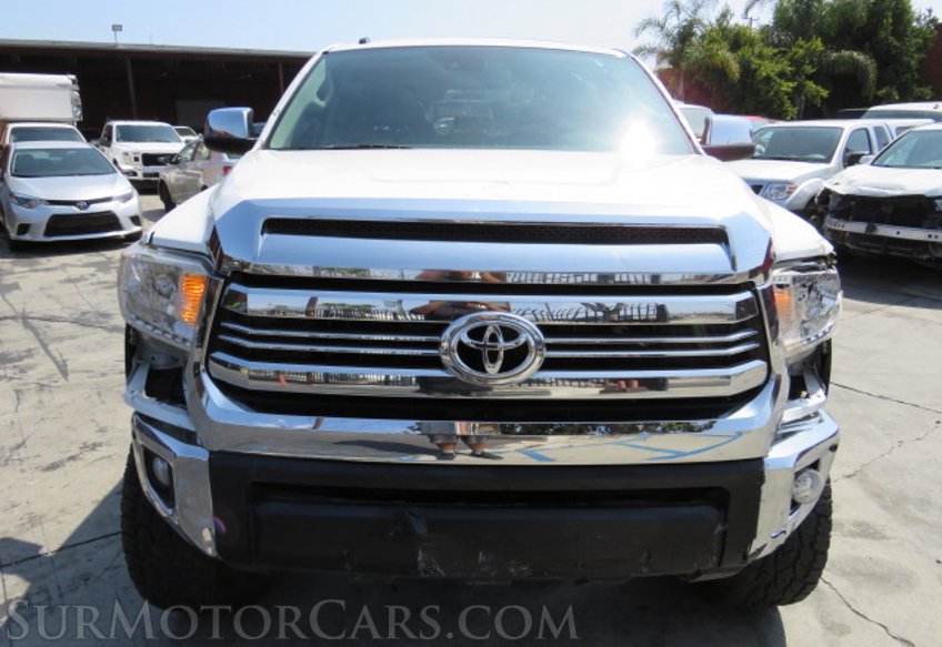 2017 Toyota Tundra 4WD - Image 9