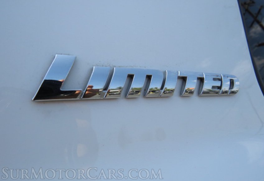 2017 Toyota Tundra 4WD - Image 23