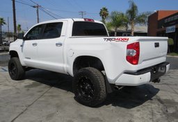 2017 Toyota Tundra 4WD - Image 7