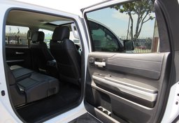 2017 Toyota Tundra 4WD - Image 29