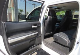 2017 Toyota Tundra 4WD - Image 28