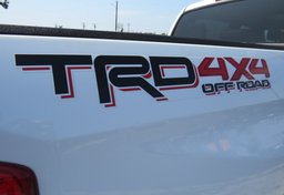 2017 Toyota Tundra 4WD - Image 24