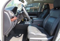 2017 Toyota Tundra 4WD - Image 30