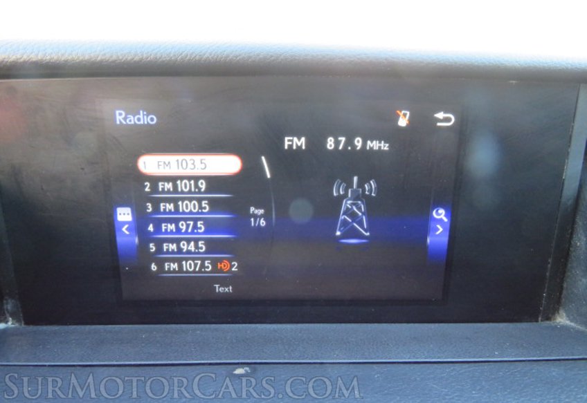 2020 Lexus IS - Image 34