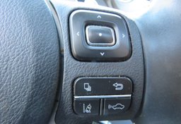 2020 Lexus IS - Image 43