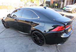 2020 Lexus IS - Image 7