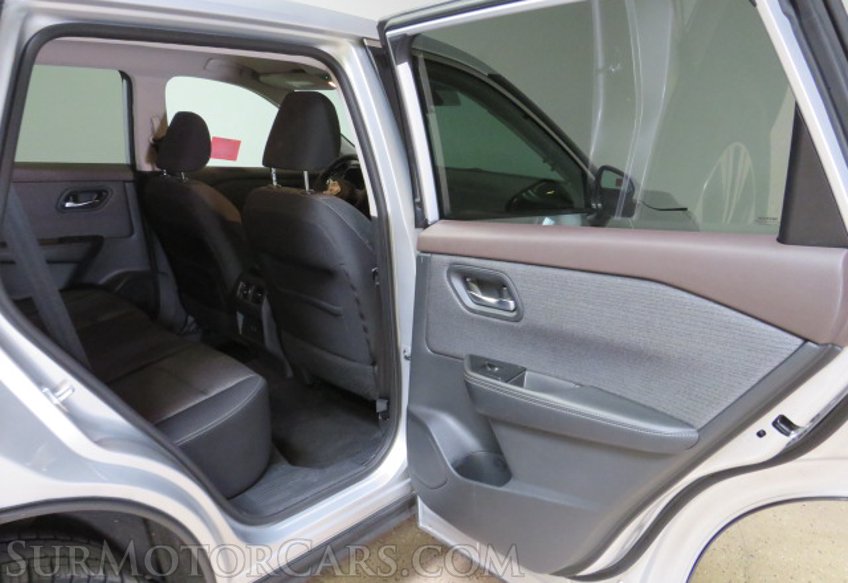 2021 Nissan Rogue - Image 24