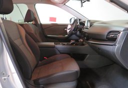 2021 Nissan Rogue - Image 30