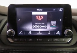 2021 Nissan Rogue - Image 39