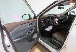 2021 Nissan Rogue - Image 21