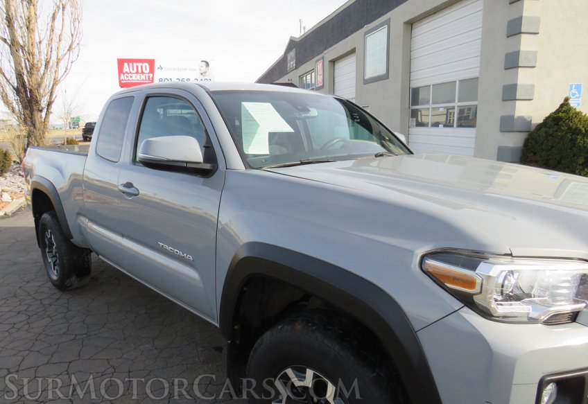 2019 Toyota Tacoma 4WD - Image 12